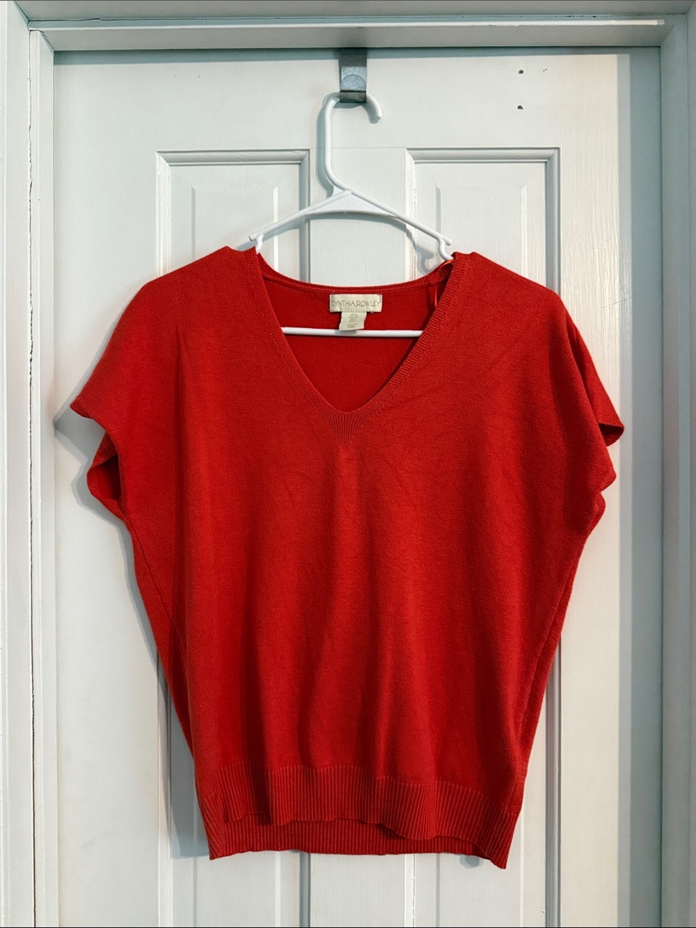 Cynthia Rowley Bright Red V-Neck Short Sleeve Knit Top